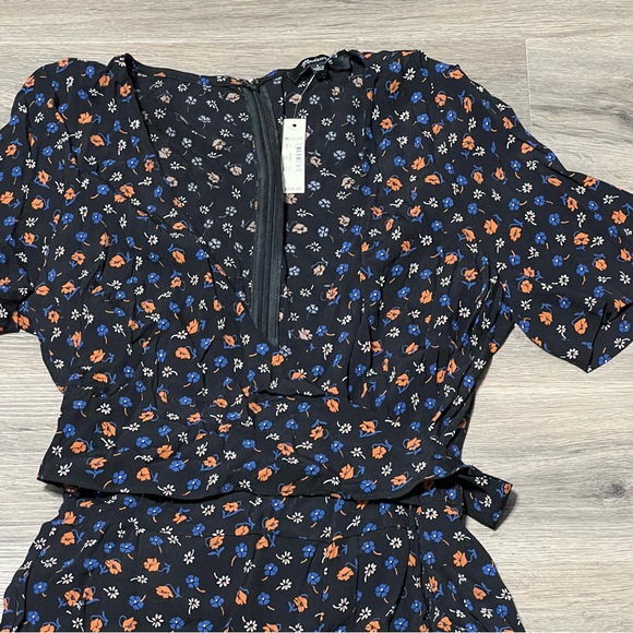 Madewell 2 Wrap-Front Romper Black Prairie Posies Floral Tie Retro L2496 NWT - Picture 4 of 10